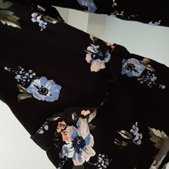 Vero Moda Easy Floral Ruffle Dress - Picture 4 of 5